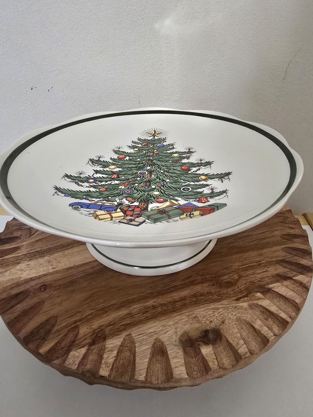 Vtg Culbertson Original Christmas Tree Pedestal Cake Plate 9" England 1976 EUC.